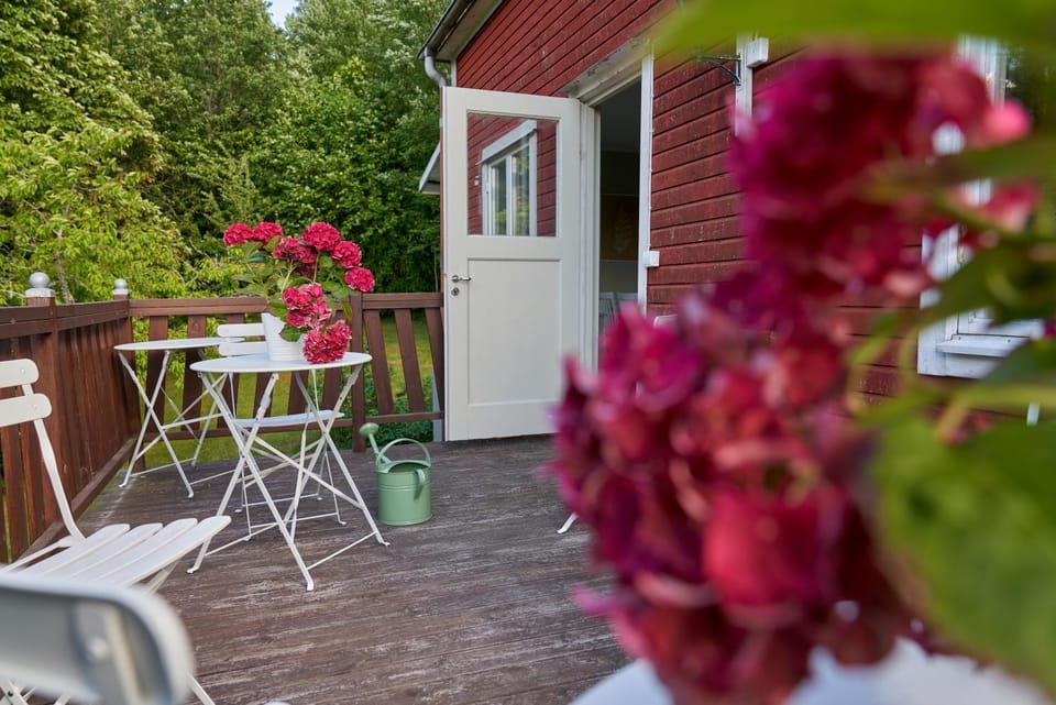 Balcony/Terrace, Garden view