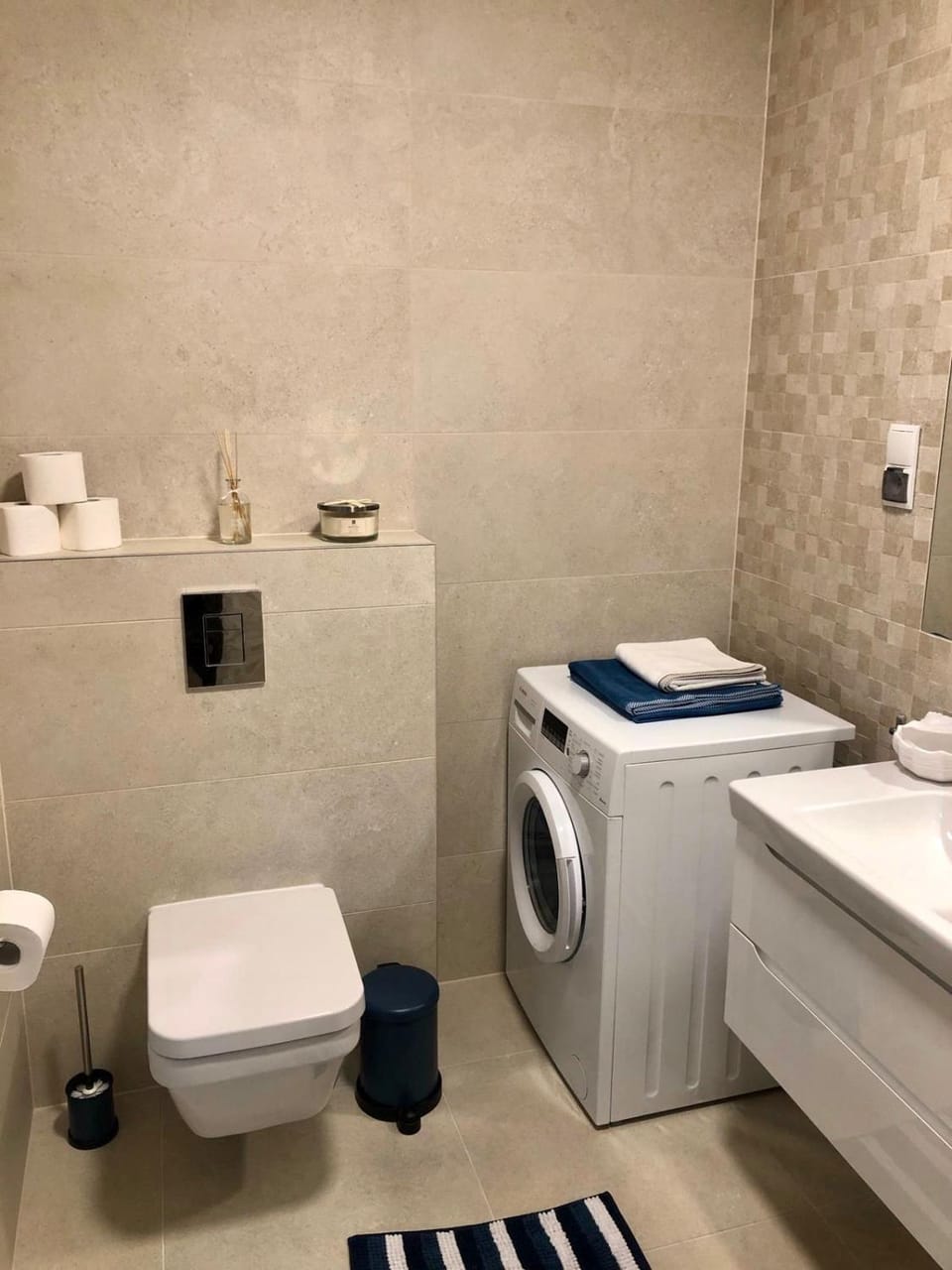 Toilet, Bathroom