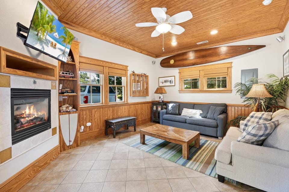 IC2 - Endless Summer Cottage House in Manteo