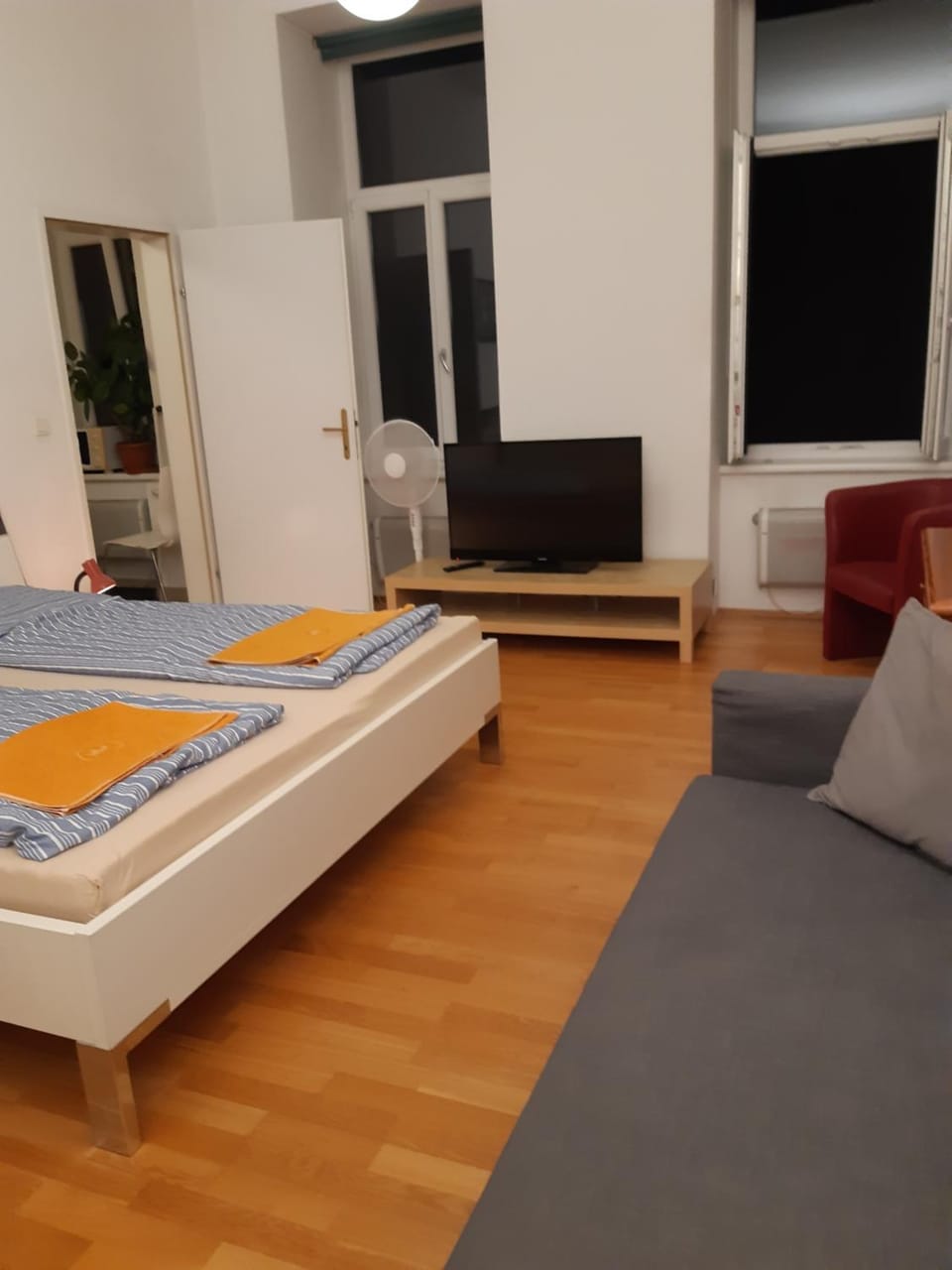 TV and multimedia, Living room, Bedroom