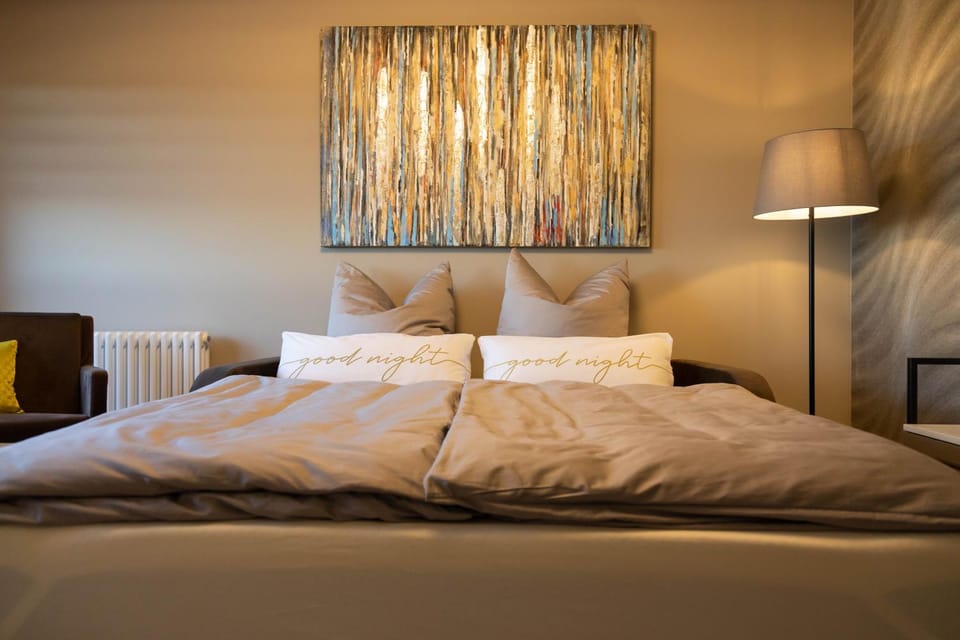 Bed, Living room, Photo of the whole room