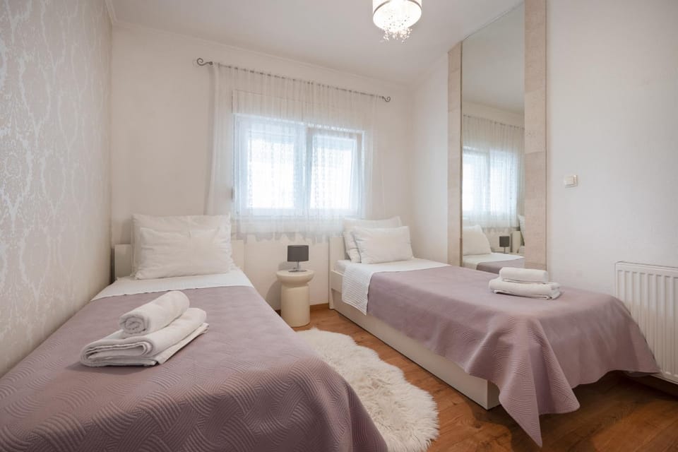 Iva Apartment Apartment in Makarska