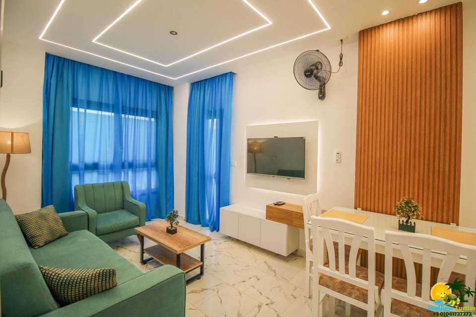 BeachView Turtles Apartment in Hurghada