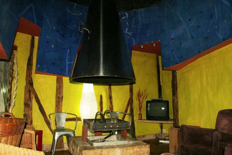 Communal lounge/ TV room