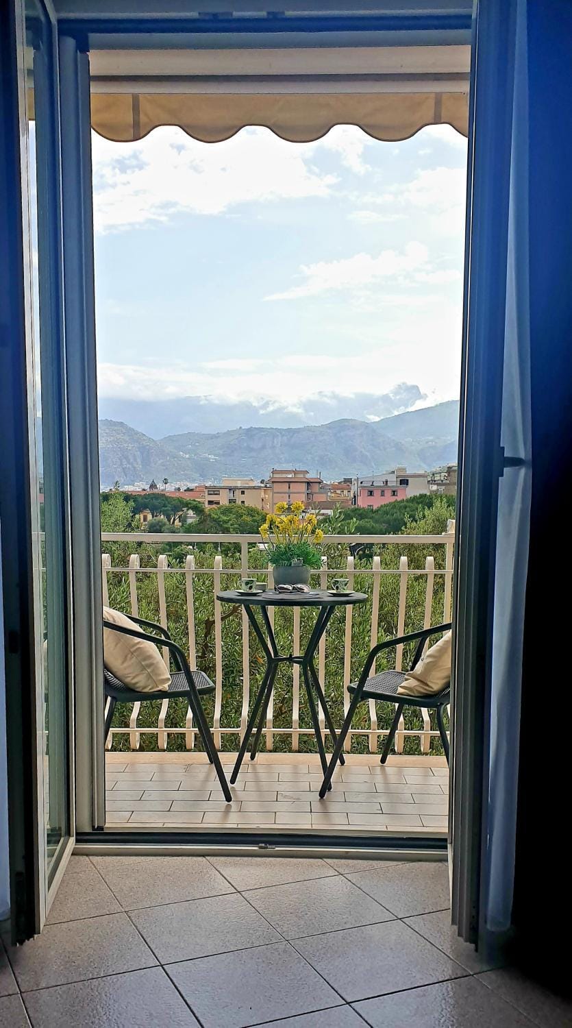 View (from property/room), Balcony/Terrace