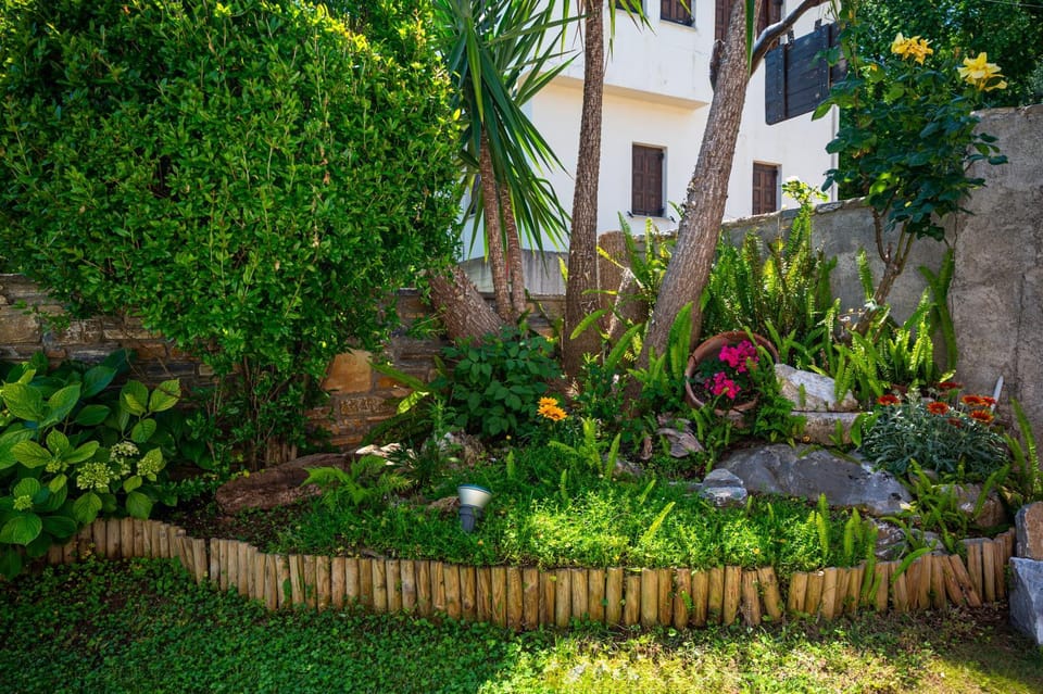 Garden, Garden view