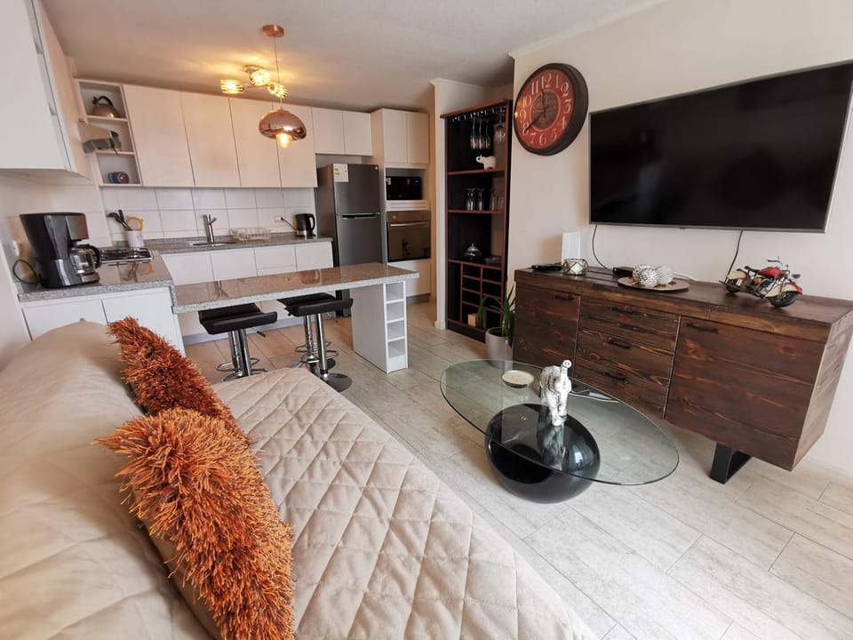 Communal lounge/ TV room, TV and multimedia, Living room, Communal kitchen