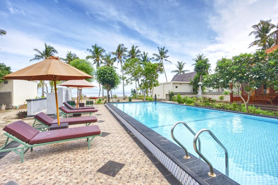 Garden, Garden view, Pool view, Sea view, Swimming pool, sunbed