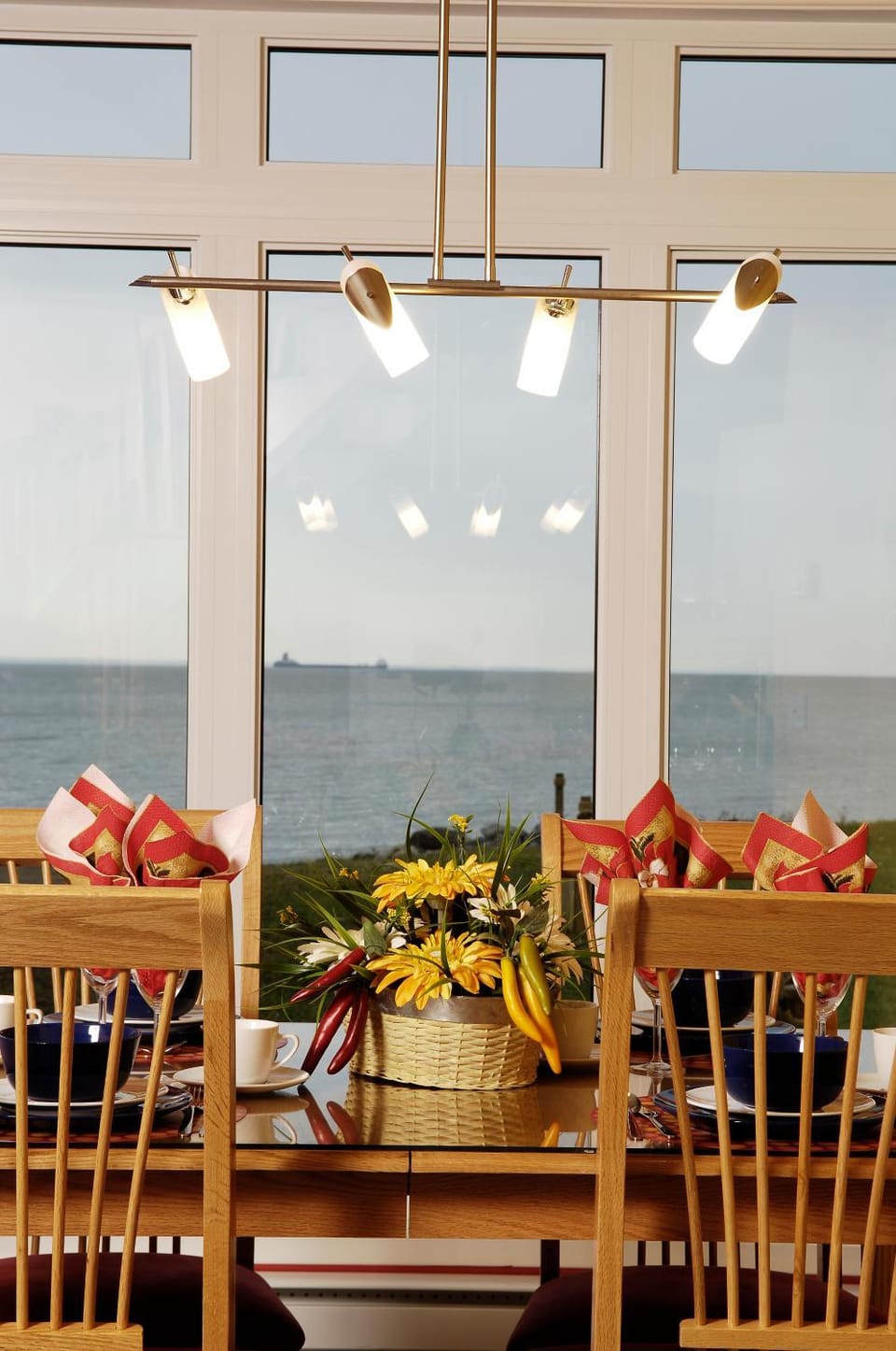 Dining area, Lake view