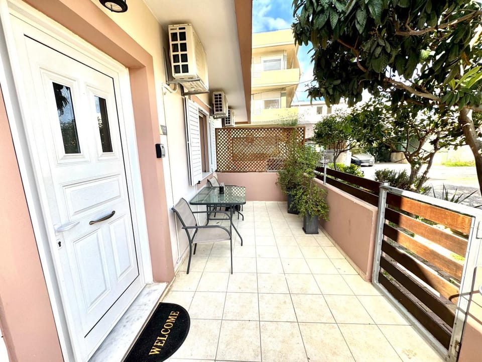 Patio, Day, View (from property/room), Balcony/Terrace