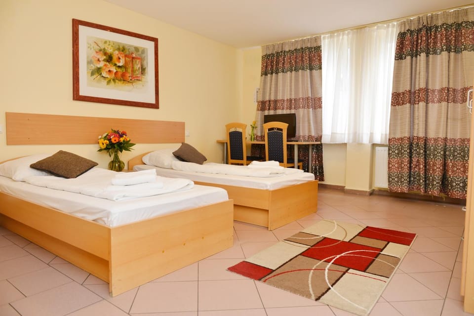 Crown Hotel by ANS Hotel in Frankfurt