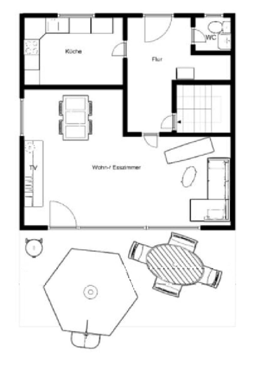 Photo of the whole room, Floor plan