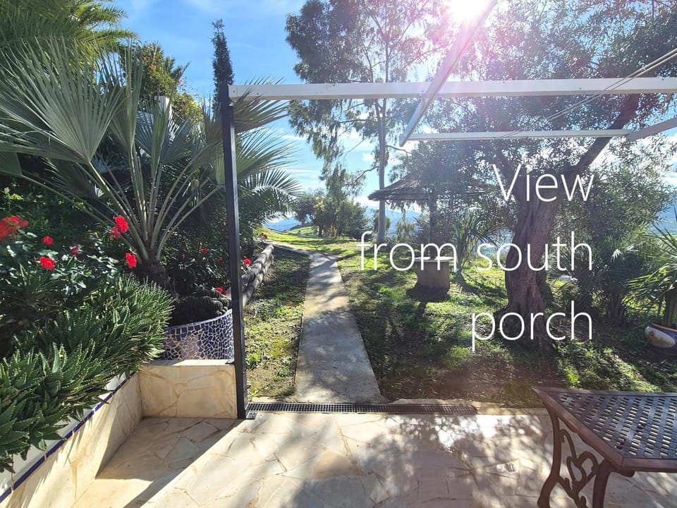 Private chalet MI DUSHI with OPTIONAL private jacuzzi Chalet in Sierra de las Nieves