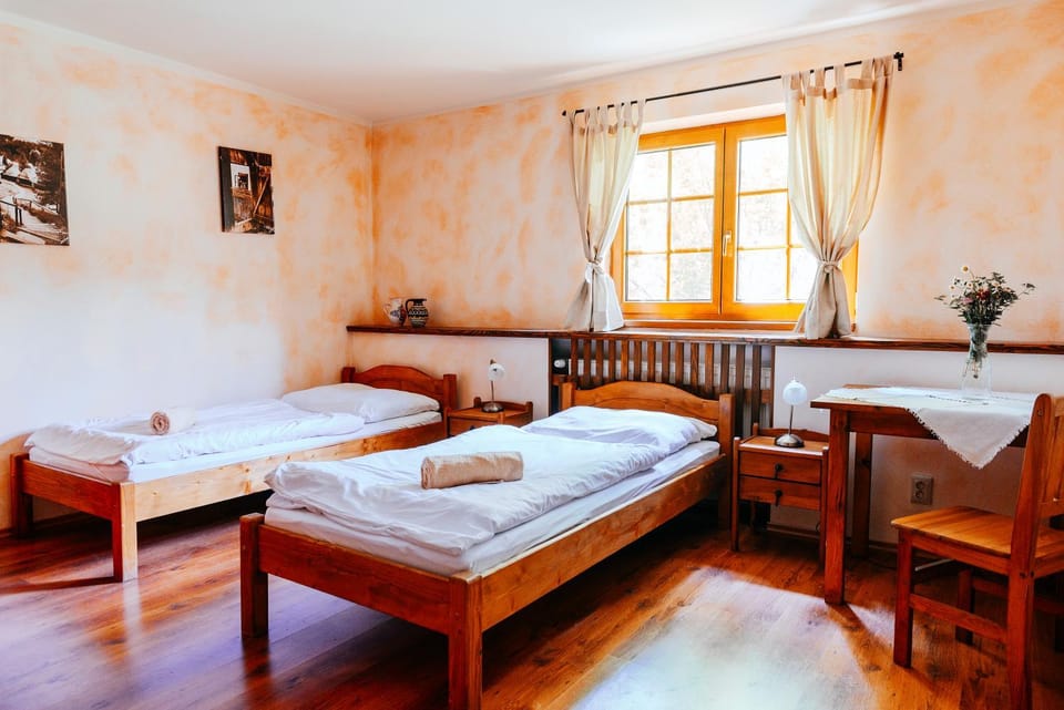 Bed, Photo of the whole room