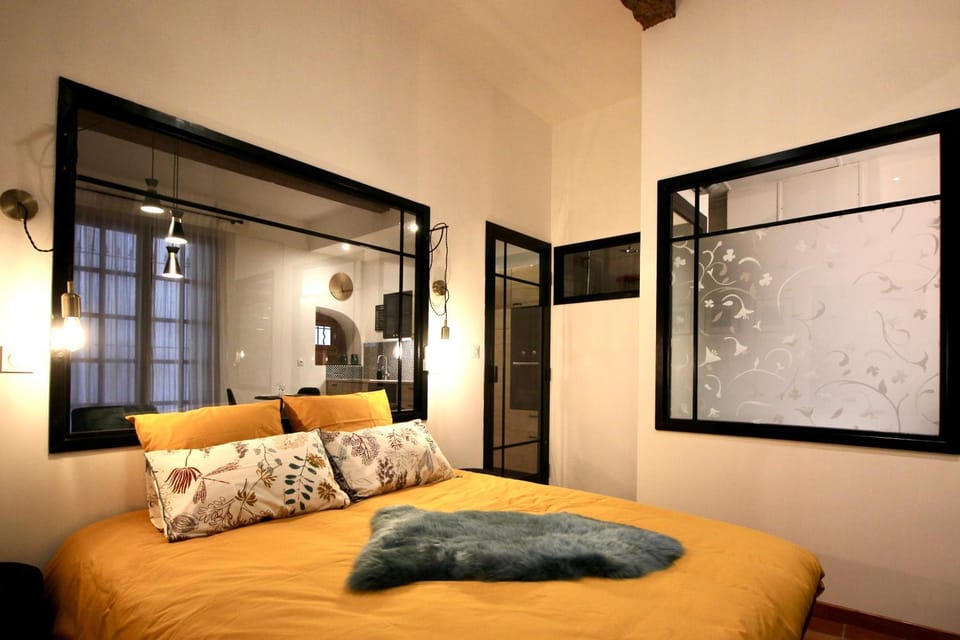 Bed, Bedroom