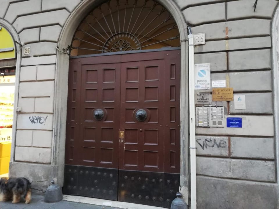 Facade/entrance