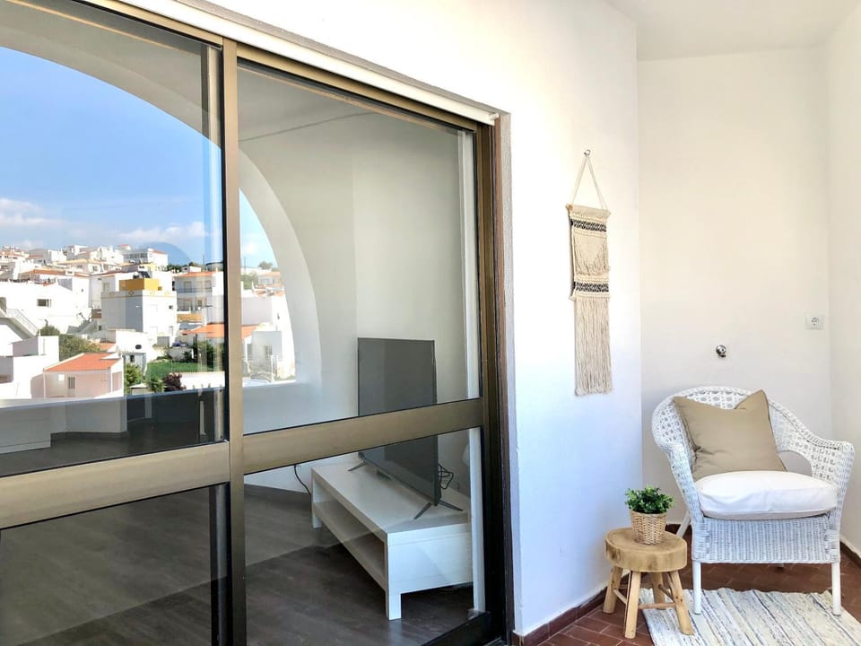 Balcony/Terrace, City view