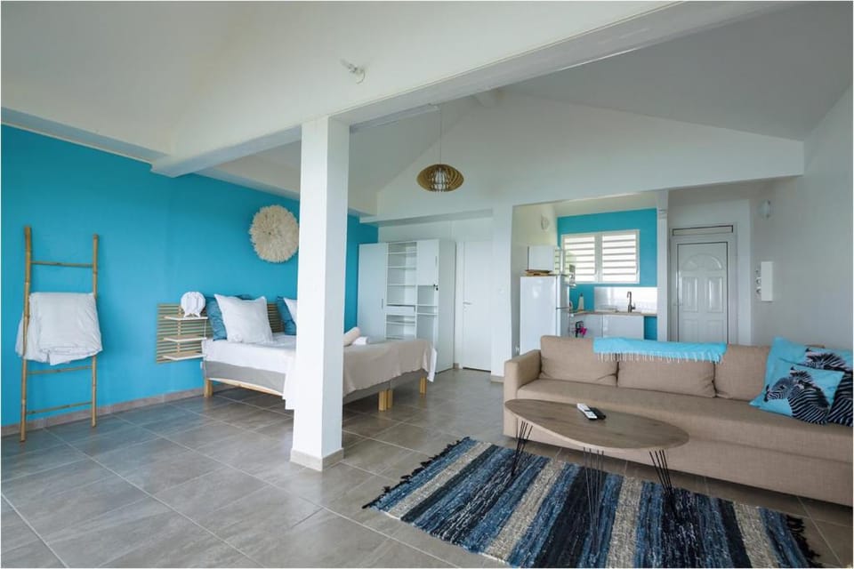 Living room, Photo of the whole room