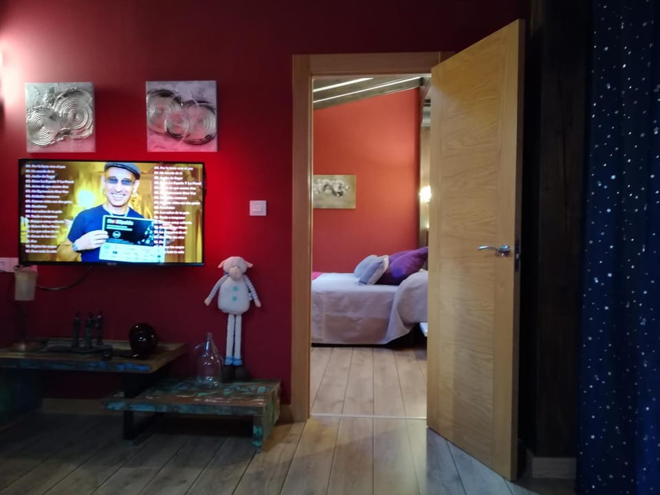 Bed, Living room, Bedroom