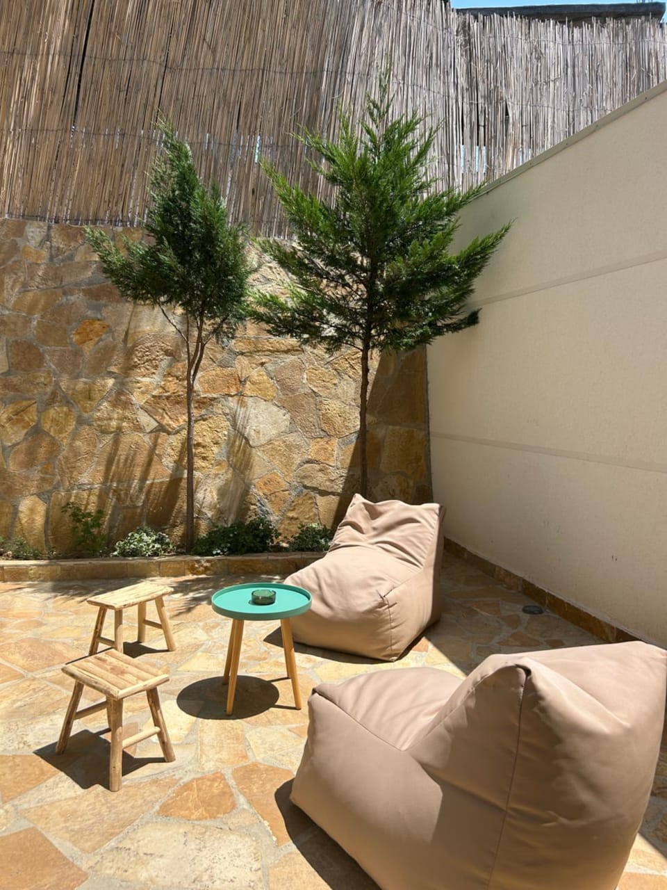 Patio, Seating area