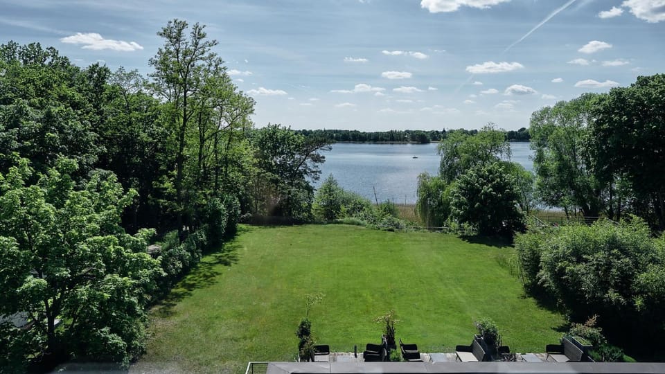 Garden, Garden view, Lake view