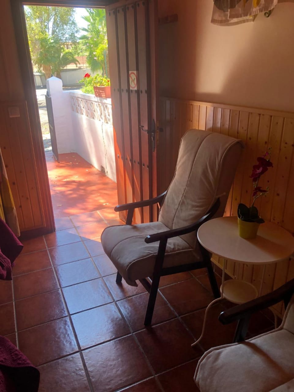 Living room, Decorative detail, Seating area
