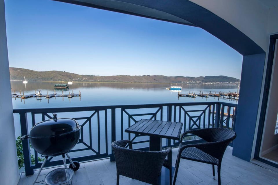 BBQ facilities, Balcony/Terrace, Lake view