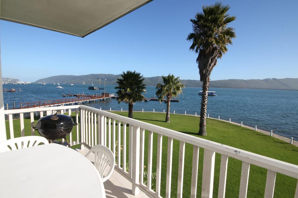 Patio, Day, Day, BBQ facilities, Garden, Balcony/Terrace, On site, River view, Family