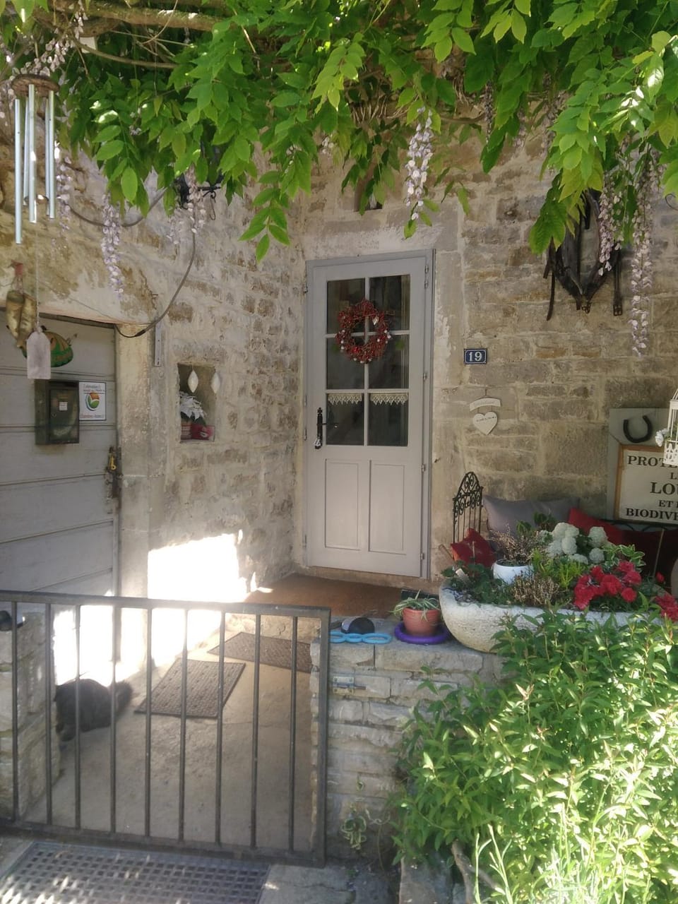 La Pie qui Chante Bed and Breakfast in Jura