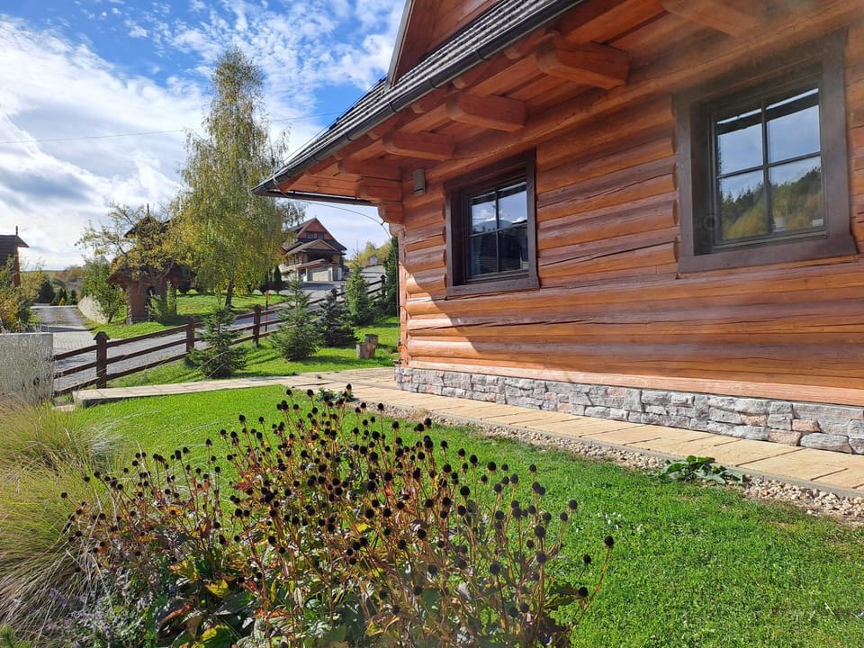 Property building, Garden view