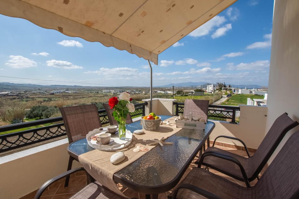 Balcony/Terrace, Garden view, Landmark view
