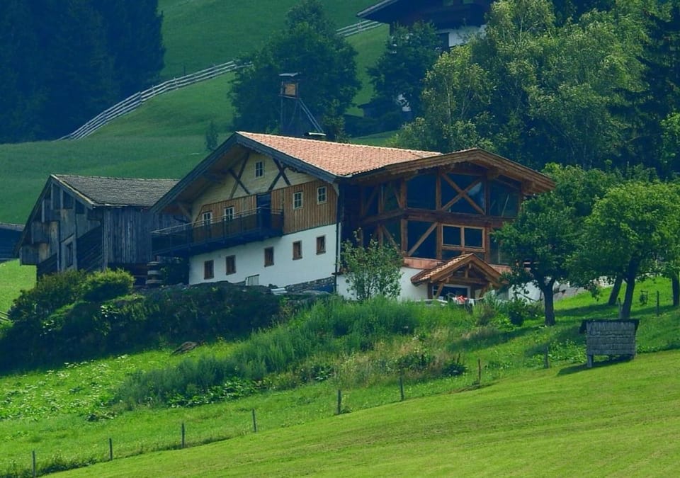 Property building, Facade/entrance, Day, Natural landscape, Summer, Garden, View (from property/room), Balcony/Terrace, Balcony/Terrace, Other, On site, Garden view, Garden view, Mountain view, Mountain view, Area and facilities