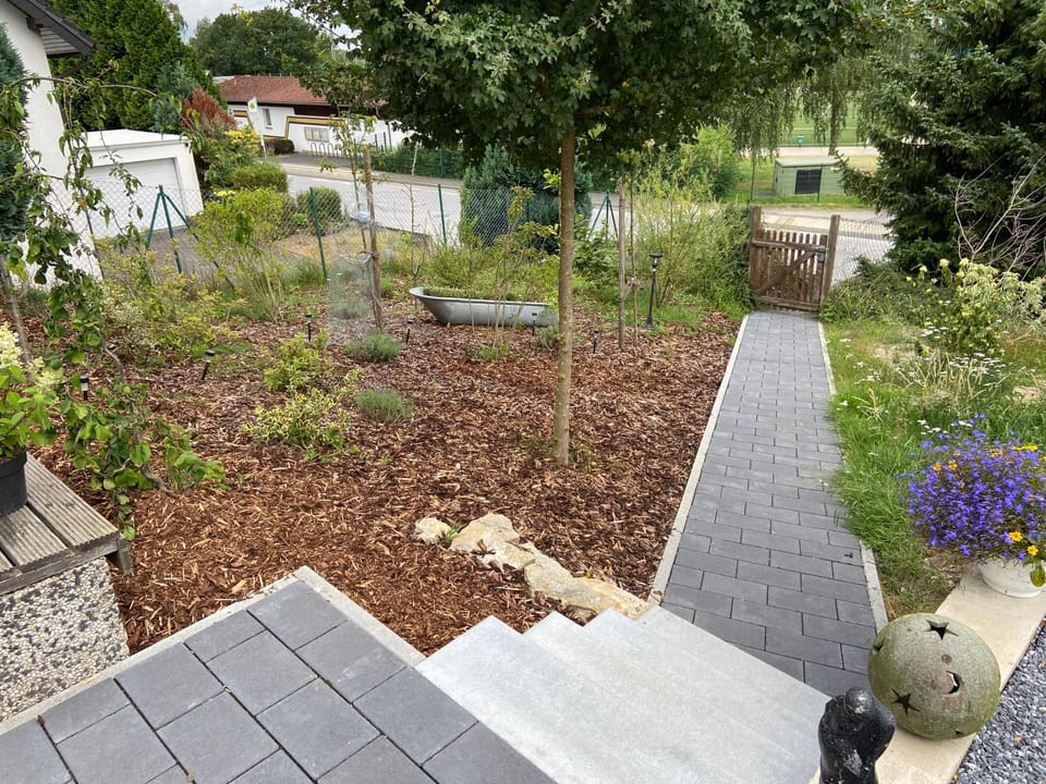Toilet, Garden, Garden view