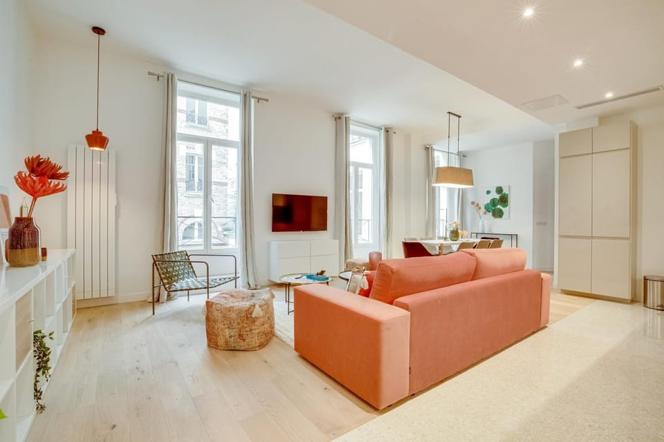 Living room, Seating area