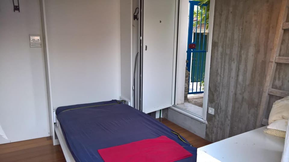 Under the Acropolis, tiny room, big terrace Apartment in Plaka