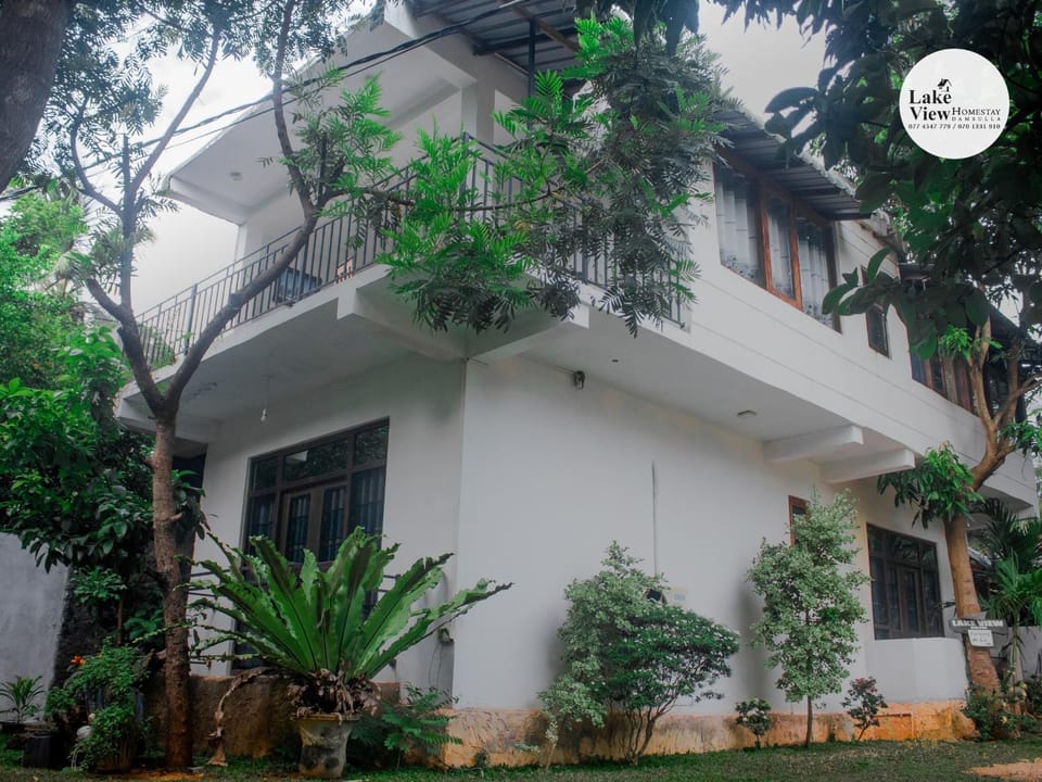 Lake View Dambulla Bed and Breakfast in Dambulla