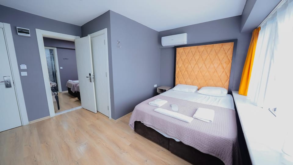 Bed, Photo of the whole room, Bedroom, internet, towels, wardrobe, air conditioner