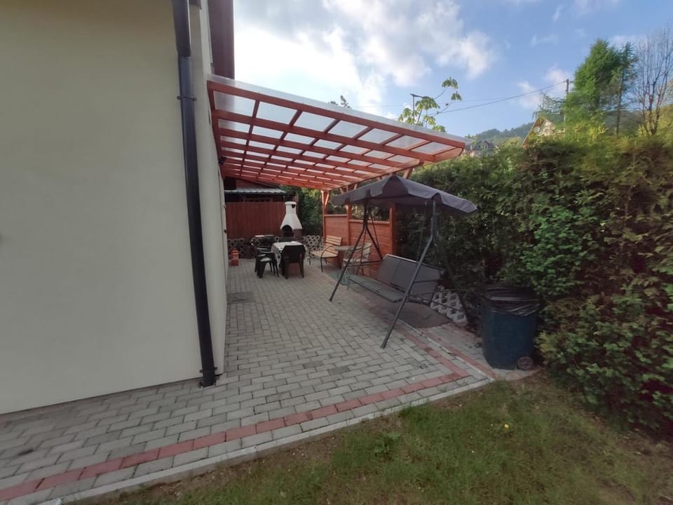 Domek Pod Górą Żar Chalet in Lesser Poland Voivodeship