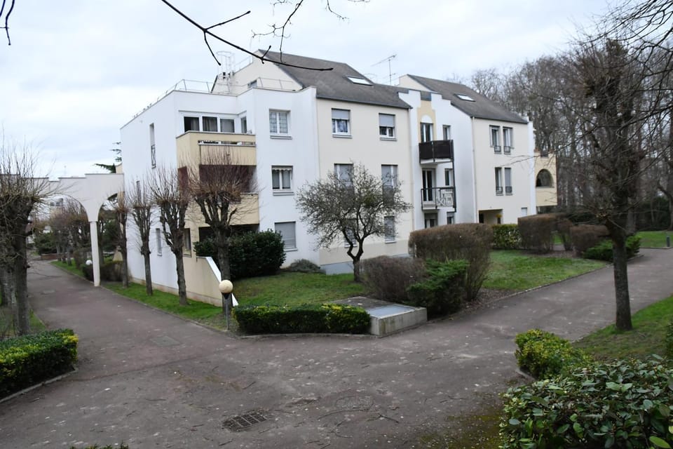 Appartement Tropical et JACUZZI Balnéothérapie Draveil Apartment in Île-de-France