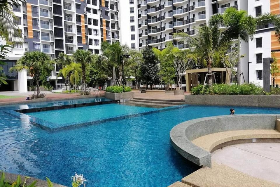 Property building, Swimming pool