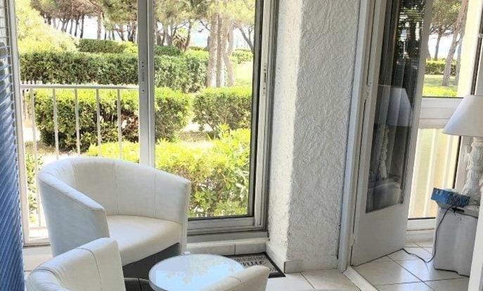 T2 FRONT DE MER SUR LA PLAGE (ACCES PRIVE DIRECT PLAGE) VUE MER ET MONTAGNE Apartment in Argeles-sur-Mer
