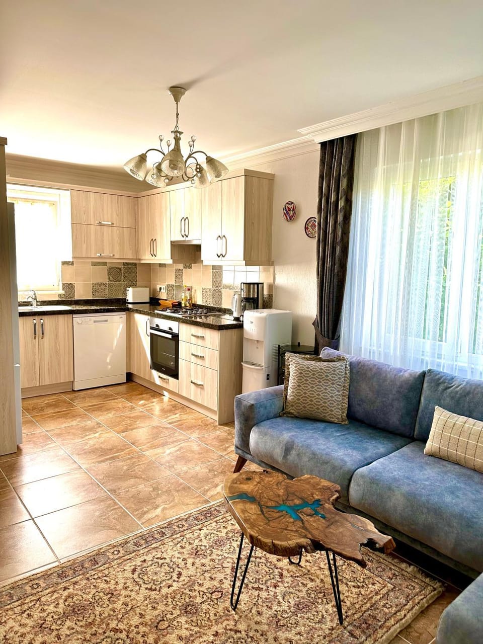 Kitchen or kitchenette, Living room, Seating area, Dining area, dishwasher, oven, stove, toaster, air conditioner