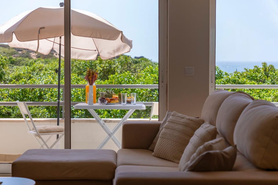 Balcony/Terrace, Living room