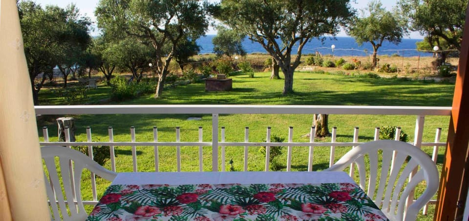 Garden, Balcony/Terrace, Beach, Garden view, Mountain view, Sea view