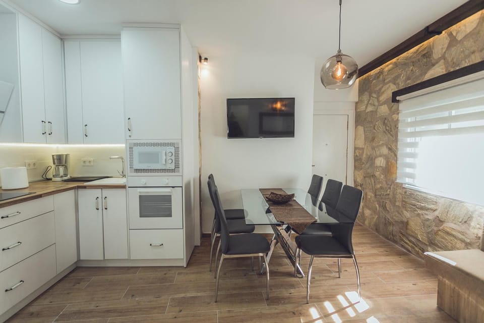 Communal lounge/ TV room, TV and multimedia