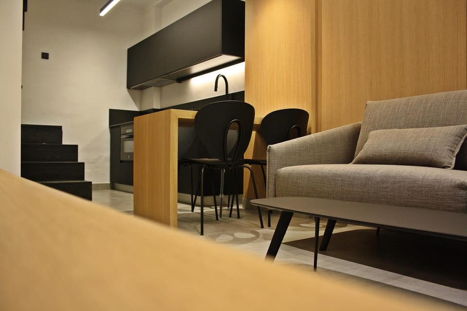 Lounge or bar, Seating area, Dining area