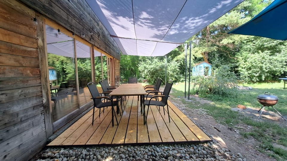 Patio, Spring, Day, Garden, Dining area, Garden view