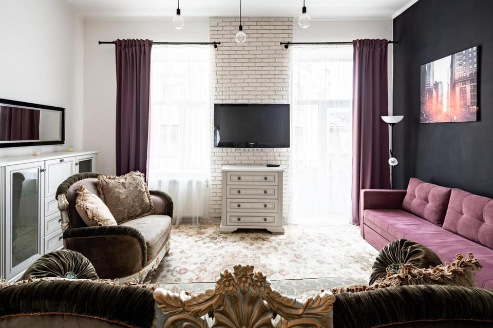 TV and multimedia, Living room, Seating area