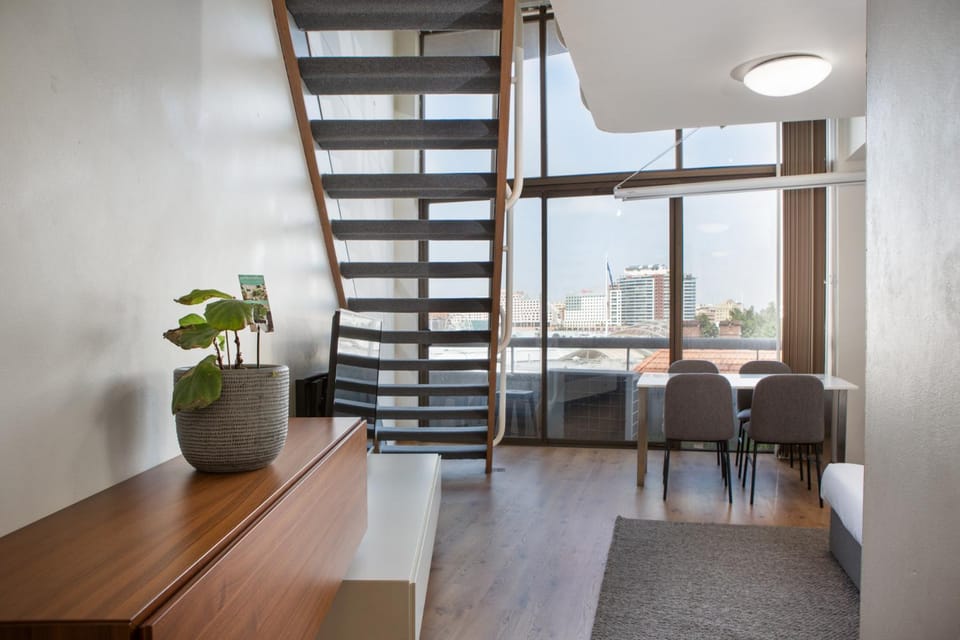 S203S - The Loft by Darling Harbour Apartment in Sydney
