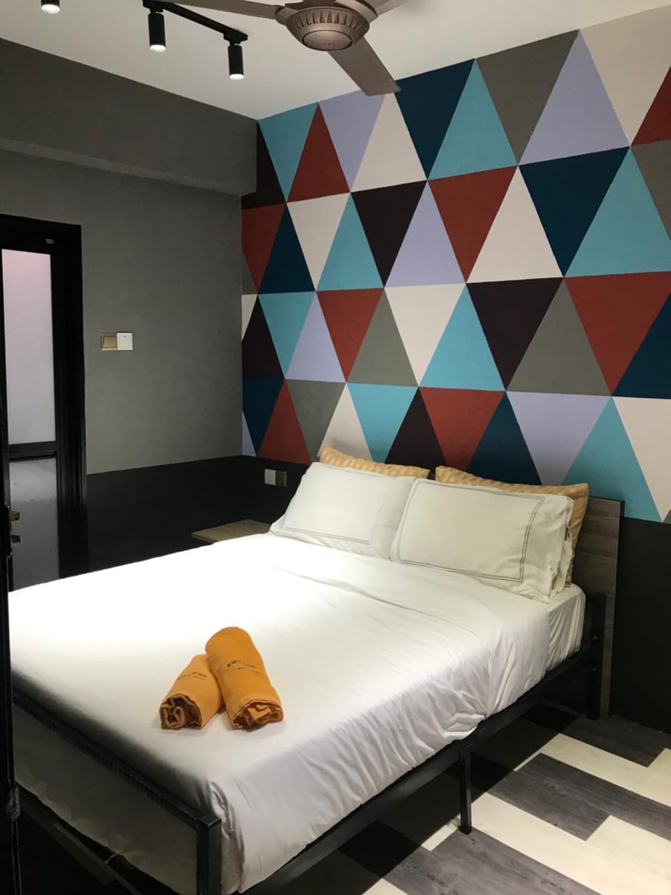 Photo of the whole room, Bedroom